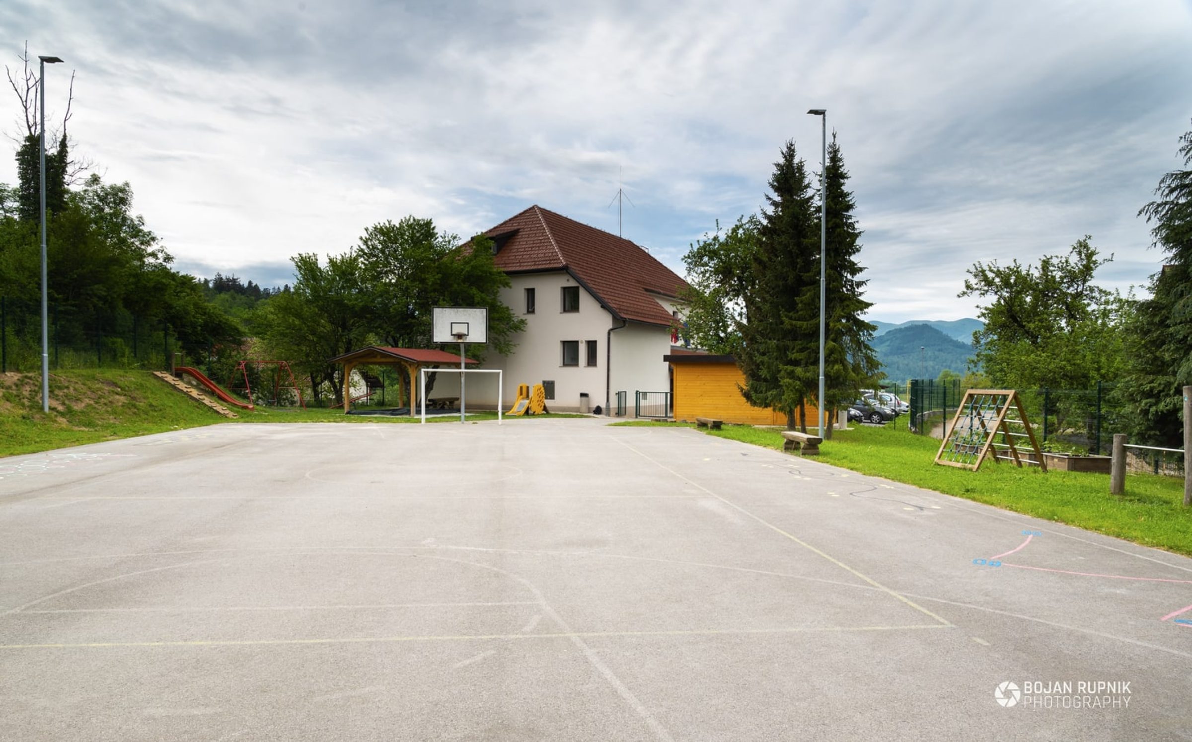 Športni center Laze, Kokarje – Občina Nazarje Ogled povečano sliko Športni center Laze, Kokarje – Občina Nazarje